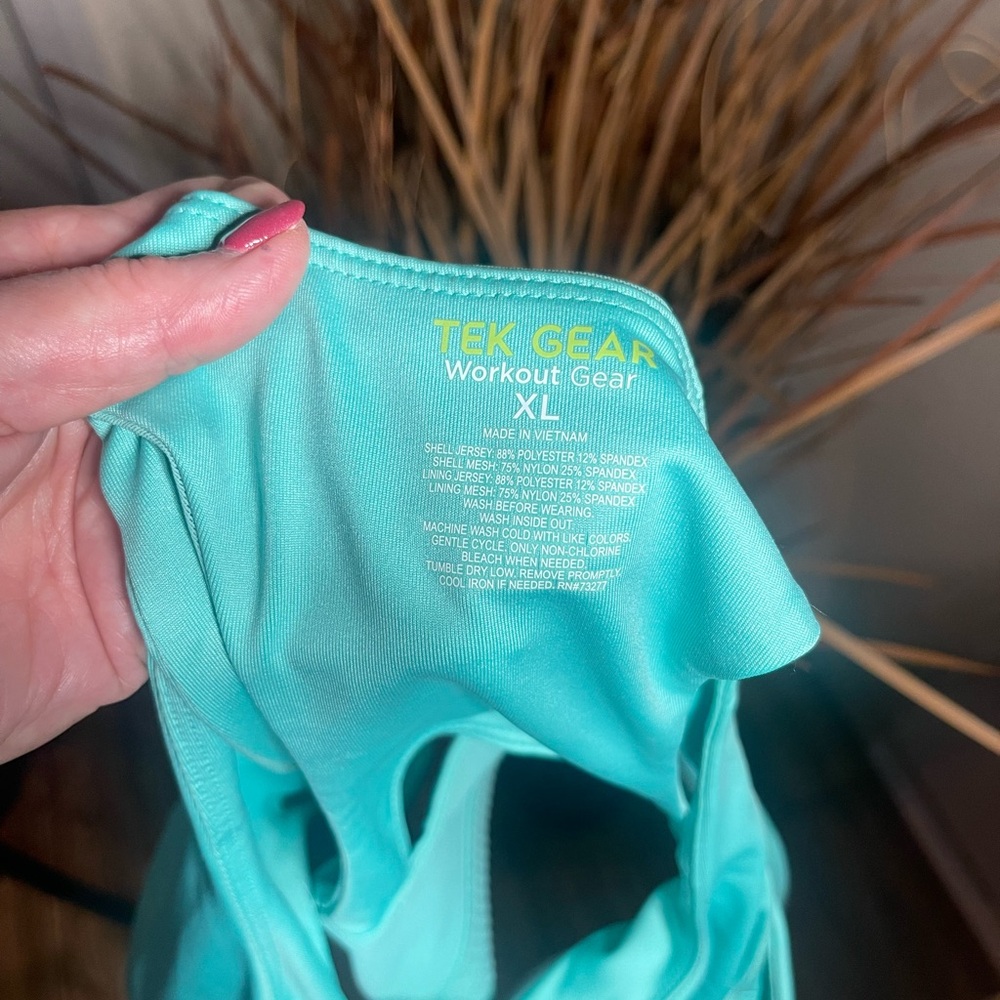 Tek Gear workout gear women's sports bra, size XL and green in color - Picture 5 of 5